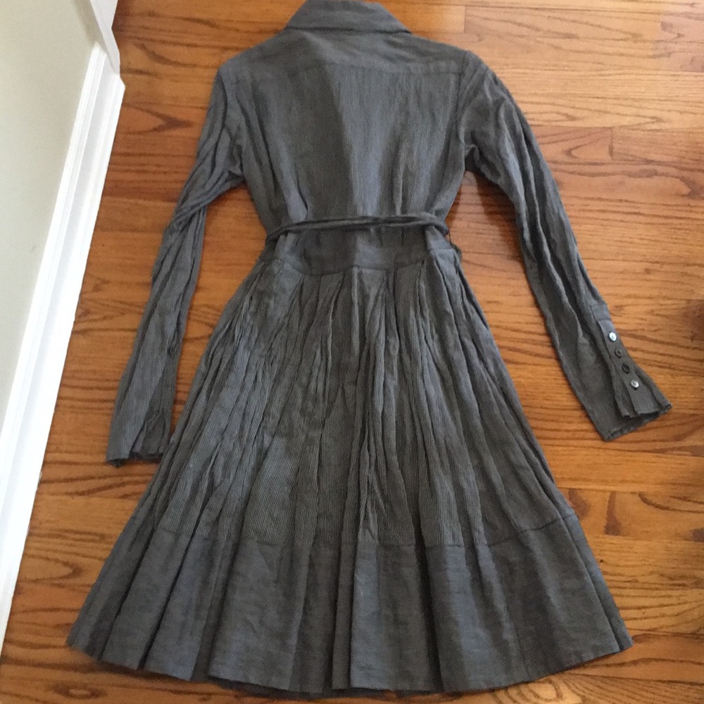 Dress - Picture 7 of 7